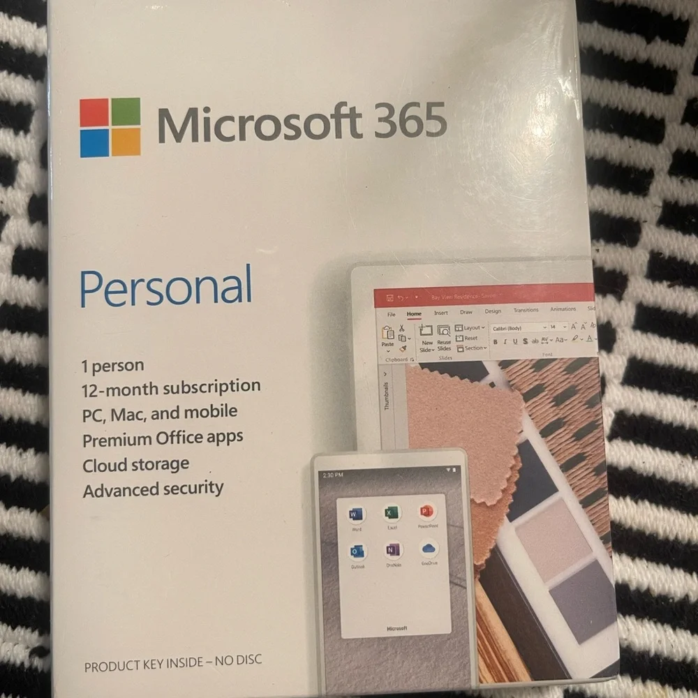 Microsoft 365 Personal Blue and White Packaging